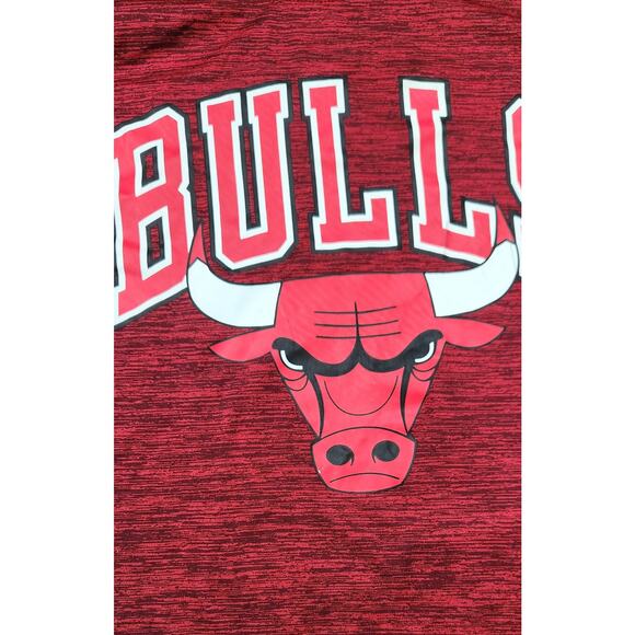 Chicago Bulls Men’s M Red Graphic T-Shirt Short Sleeve Polyester Athletic Tee - Picture 3 of 6